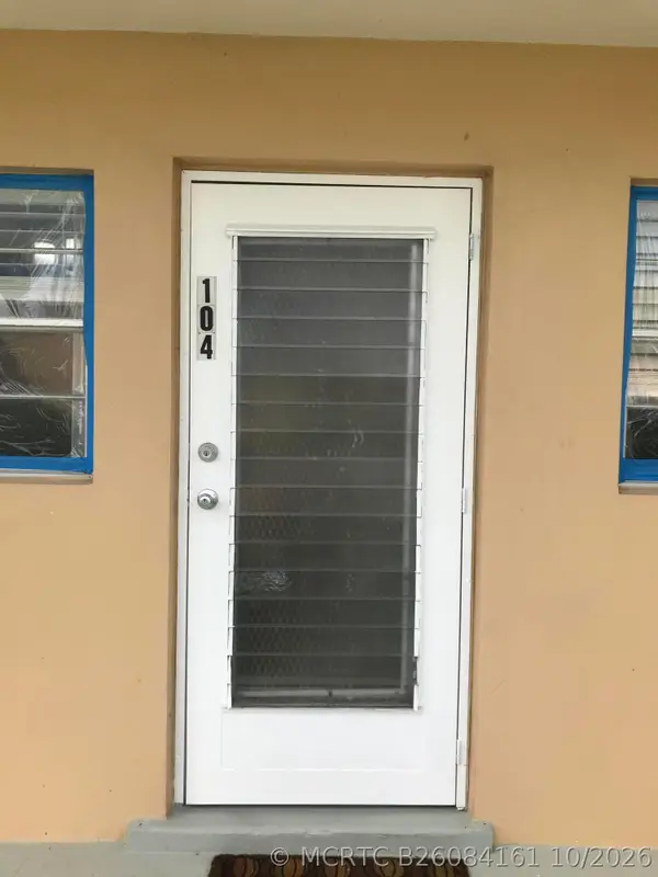 2102 NE 1st Way #104, Boynton Beach, FL 33435