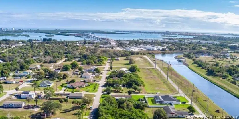0000 Barcelona Avenue, Fort Pierce, FL 34946 - #2