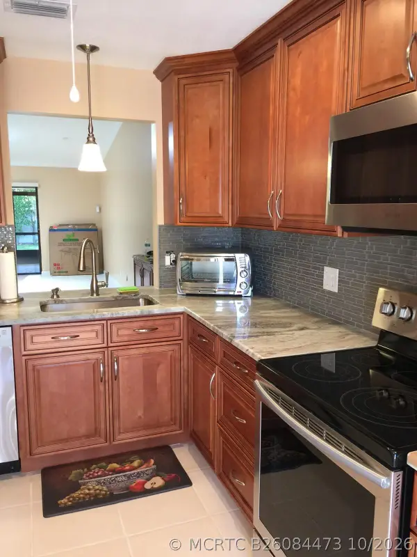 2641 Gately Drive W #402, West Palm Beach, FL 33415