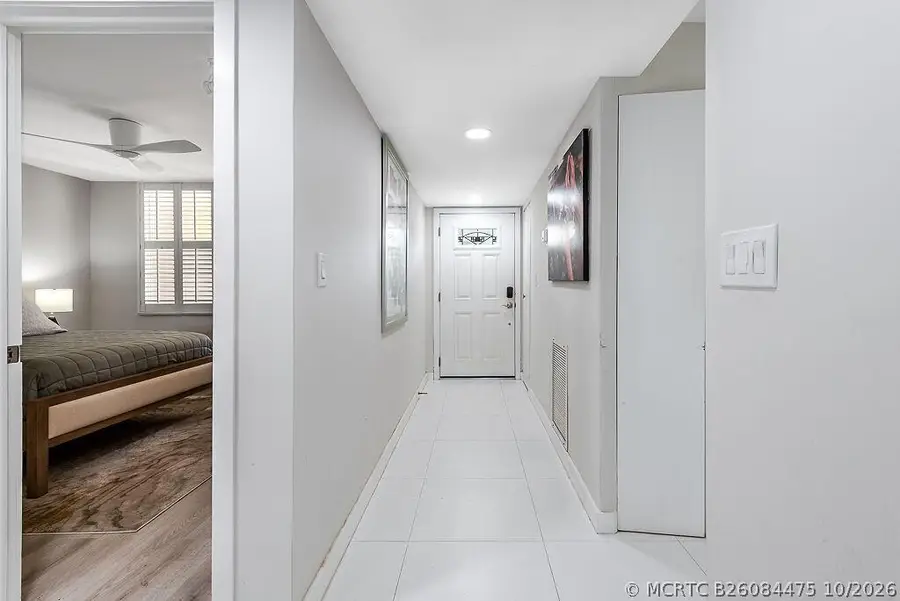 985 SE 19th Avenue #203, Deerfield Beach, FL 33441 - #3