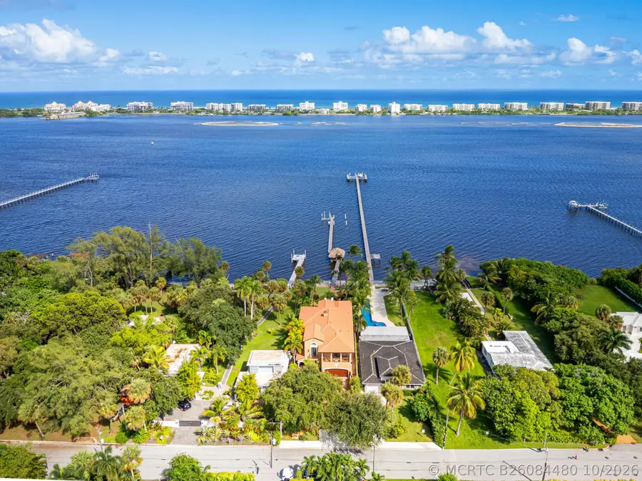 818 S Lakeside Drive, Lake Worth Beach, FL 33460 - #2