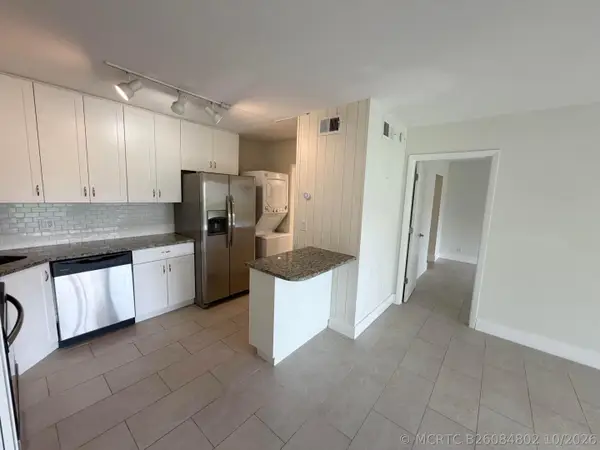 1112 Green Pine Boulevard #F1, West Palm Beach, FL 33409