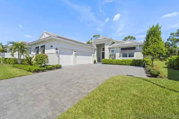 2309 SE Canopy Cove Lane, Port St Lucie, FL 34984