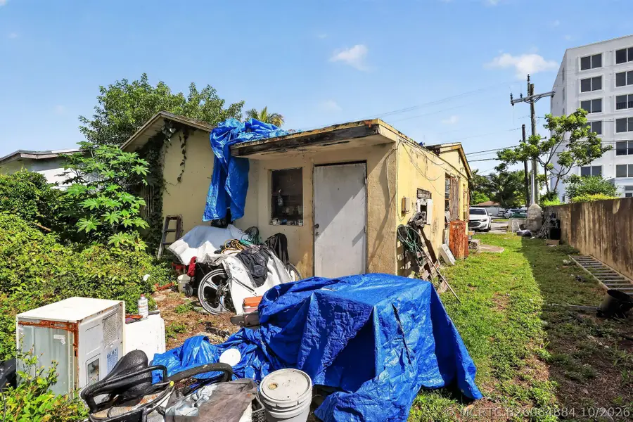 Address Withheld By Seller, Miami, FL 33142 - #2