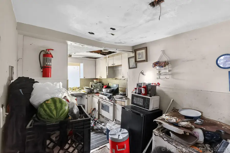 Address Withheld By Seller, Miami, FL 33142 - #3