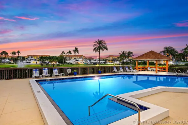 601 Seafarer Circle #201, Jupiter, FL 33477
