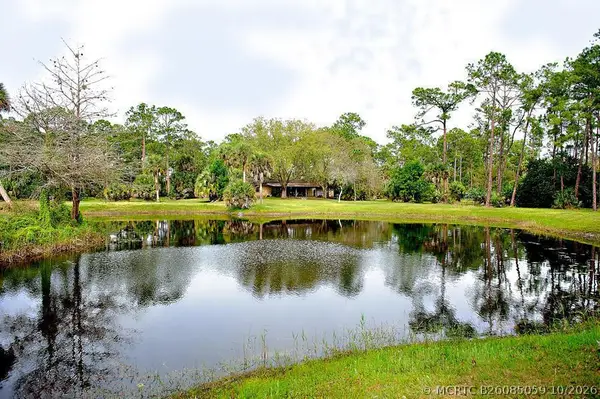 2833 F Road, Loxahatchee Groves, FL 33470