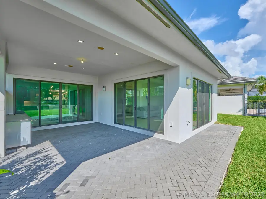 2807 Gin Berry Way, West Palm Beach, FL 33401 - #2