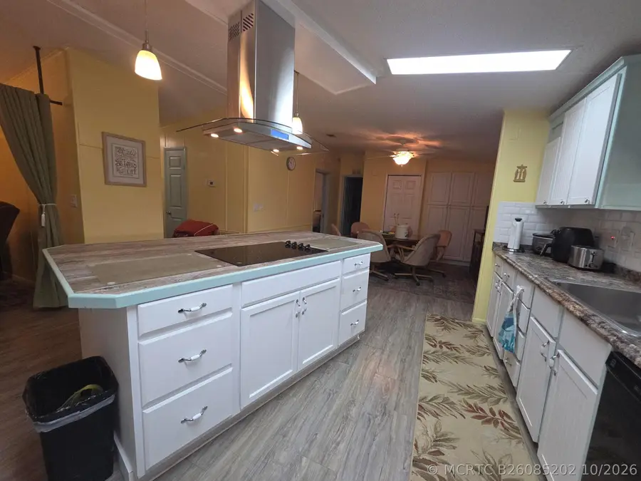 7701 SE Shenandoah Drive, Hobe Sound, FL 33455 - #2