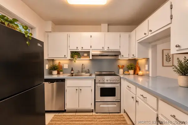 2050 NE 39th Street #E307, Lighthouse Point, FL 33064