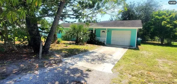 2716 Navajo Avenue, Fort Pierce, FL 34946