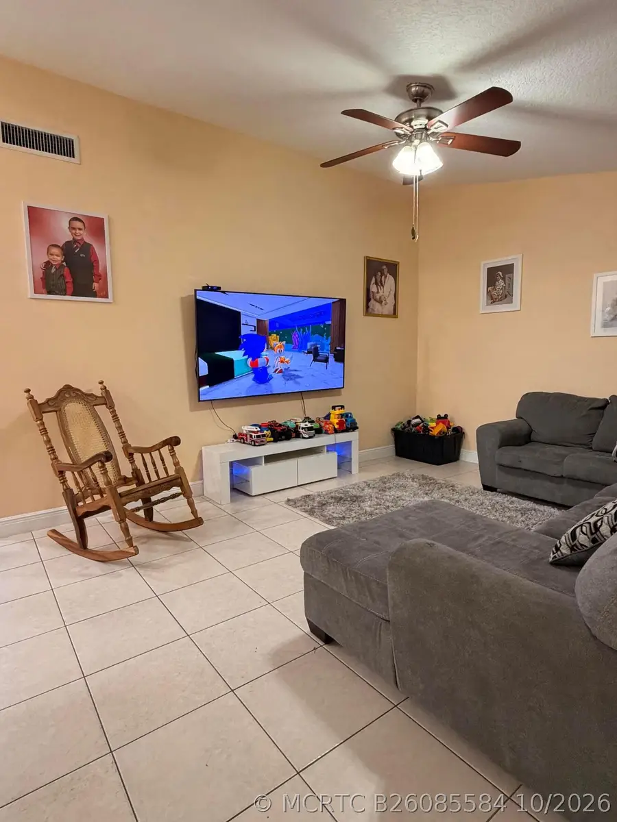 534 Springdale Circle #53-D, Palm Springs, FL 33461 - #2