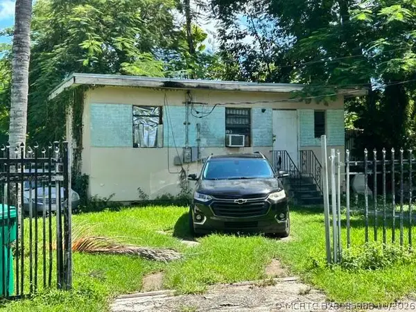 7803 NW Miami Place, Miami, FL 33150