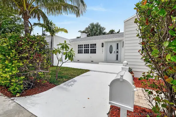 1201 N Ocean Breeze, Lake Worth Beach, FL 33460