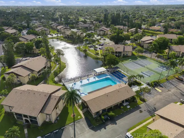 313 Pine Ridge Circle #C-2, Greenacres, FL 33463
