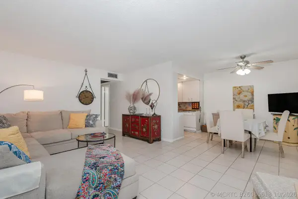 1004 Newport G #1004, Deerfield Beach, FL 33442