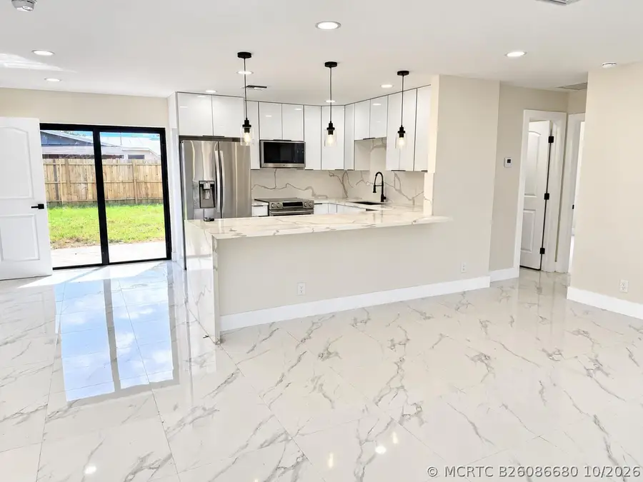 4922 Royal S, West Palm Beach, FL 33415 - #2