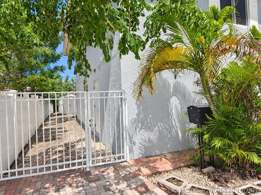 425 Nottingham Boulevard, West Palm Beach, FL 33405 - #3