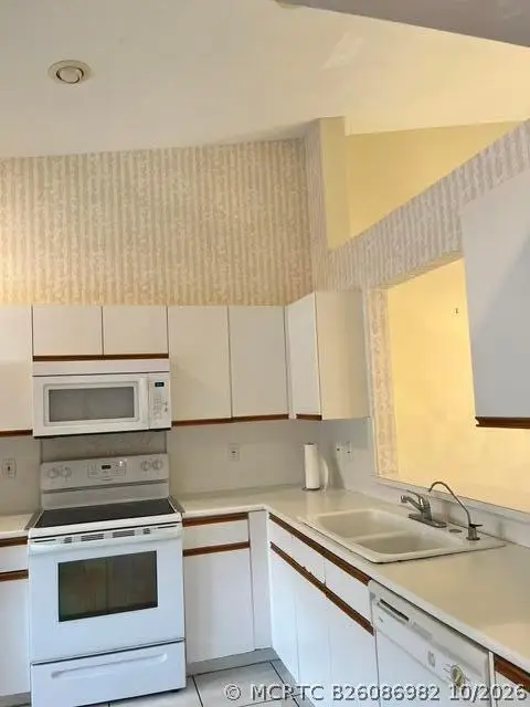 5952 Regal Glen Drive #203, Boynton Beach, FL 33437 - #3
