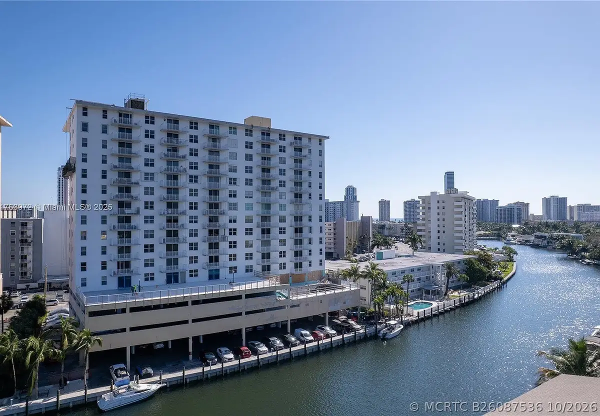 427 Golden Isles #9G, Hallandale Beach, FL 33009 - #1