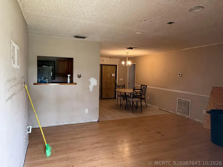 1305 26th Avenue Sw, Vero Beach, FL 32962 - #2