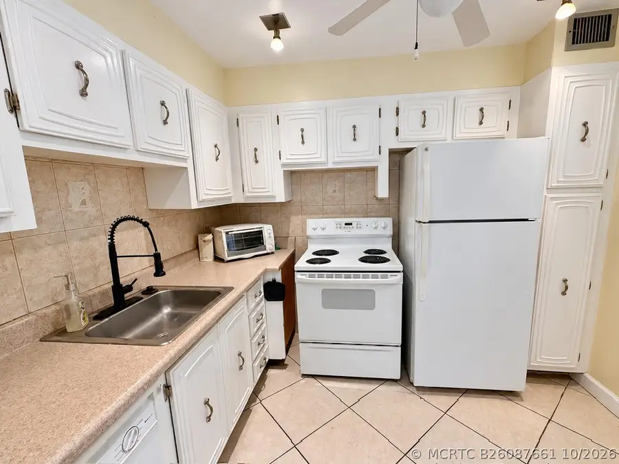 2801 Somerset Drive #106, Lauderdale Lakes, FL 33311 - #2