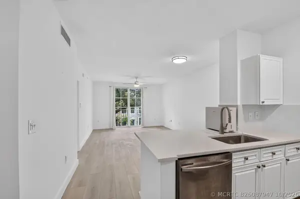 630 S Sapodilla Avenue #223, West Palm Beach, FL 33401