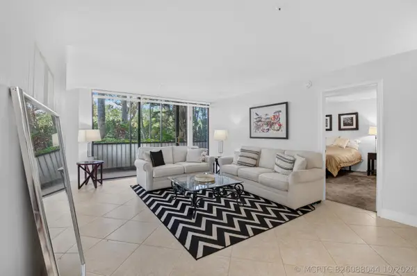 7786 Lakeside Boulevard #614, Boca Raton, FL 33434