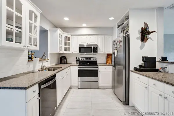2359 Holly Lane, Palm Beach Gardens, FL 33410
