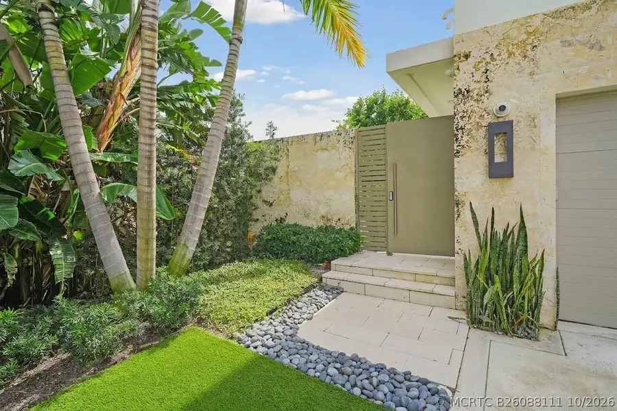 724 N Lake Avenue N, Delray Beach, FL 33483 - #3