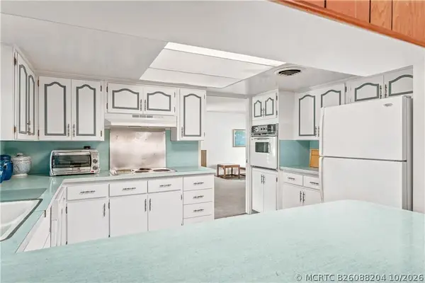 Address Withheld By Seller, Vero Beach, FL 32962