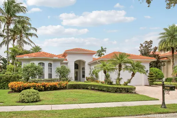 705 Cote Azur Drive, Palm Beach Gardens, FL 33410
