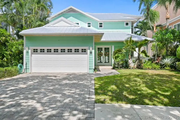 104 Intracoastal Circle, Tequesta, FL 33469