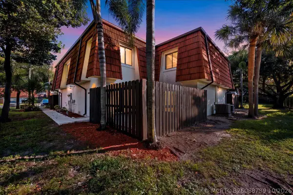 2216 White Pine Circle #D, Greenacres, FL 33415