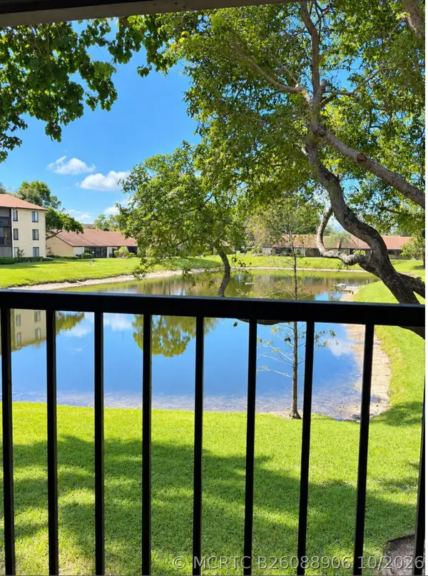 610 Sea Pine Way, Greenacres, FL 33415
