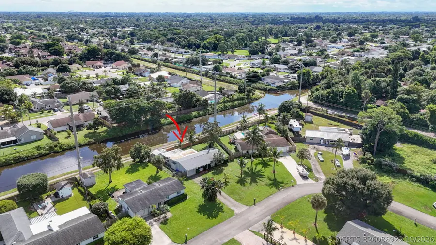 446 E Shadyside Circle, West Palm Beach, FL 33415 - #2