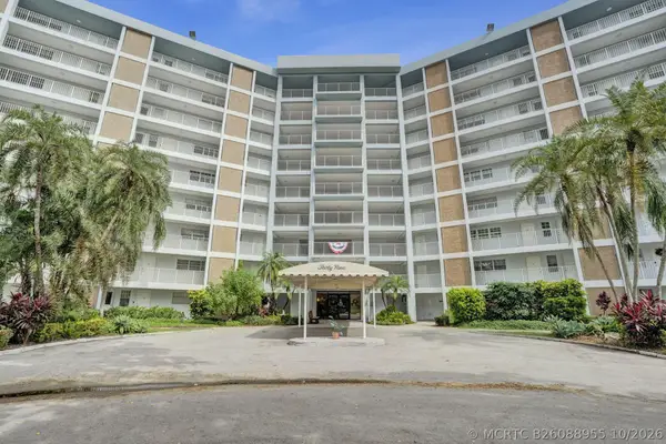 2940 N Course Drive #401, Pompano Beach, FL 33069