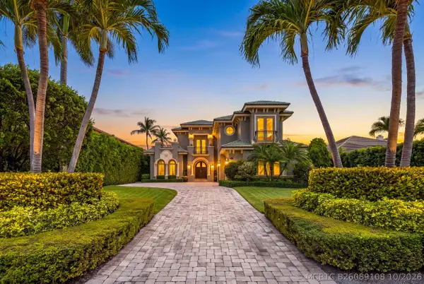 1207 N Atlantic Drive, Lantana, FL 33462
