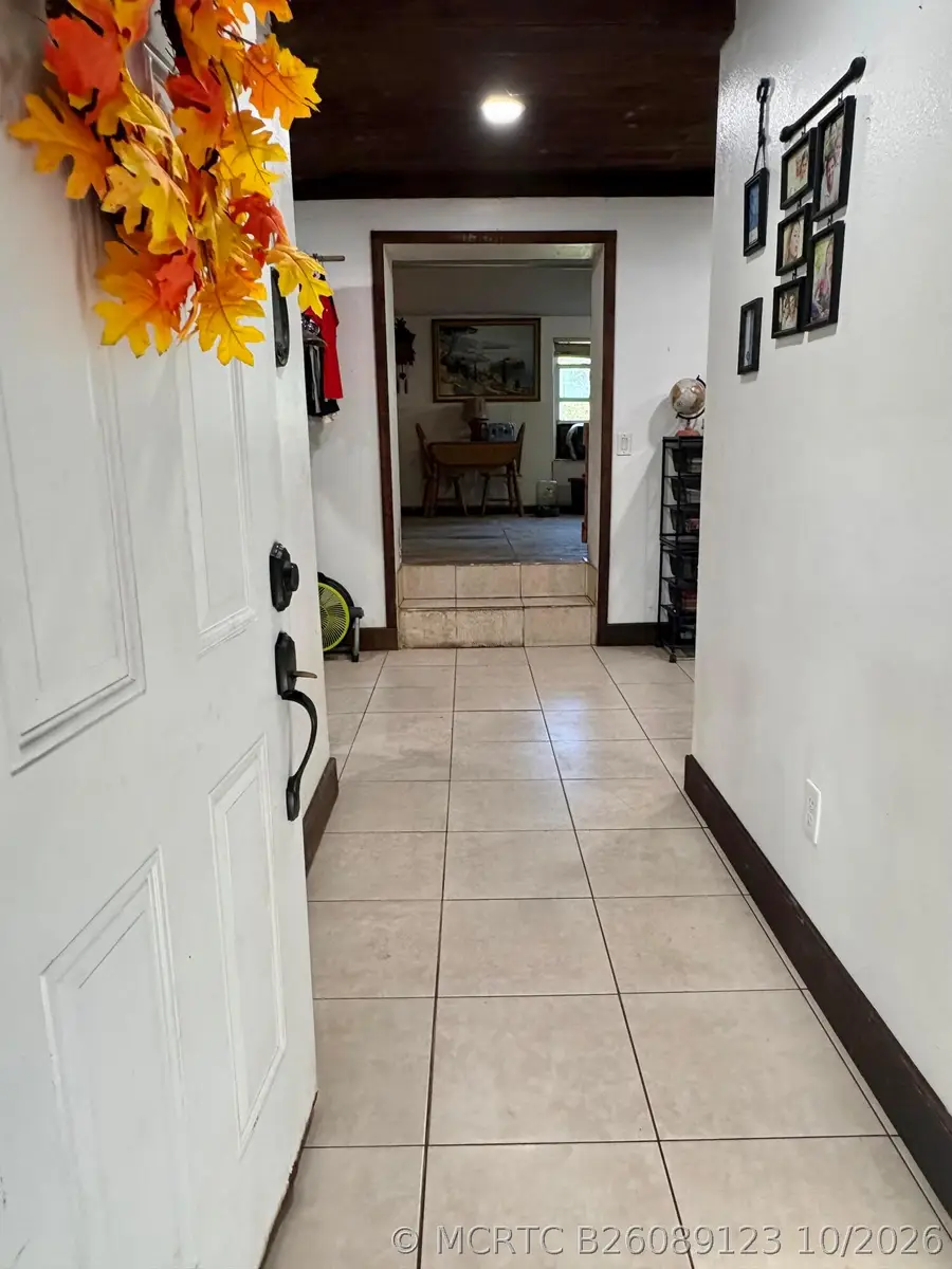 175 N Quebrada Street, Clewiston, FL 33440 - #3