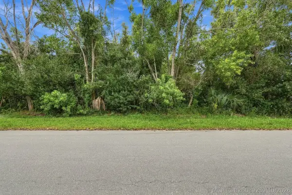 5211 NW Ever Road, Port St Lucie, FL 34983