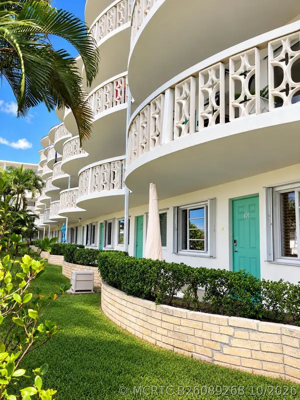 2381 Sunset Avenue #101, Lake Worth Beach, FL 33461