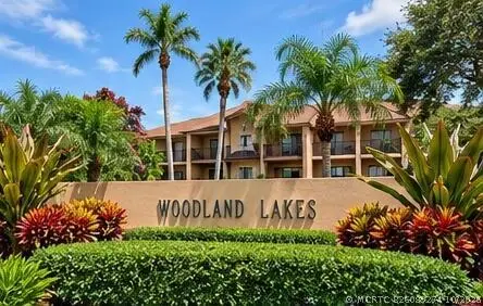 5344 Woodland Lakes Drive #225, Palm Beach Gardens, FL 33418