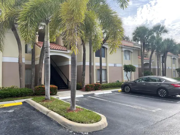 815 W Boynton Beach Boulevard #11-203, Boynton Beach, FL 33426