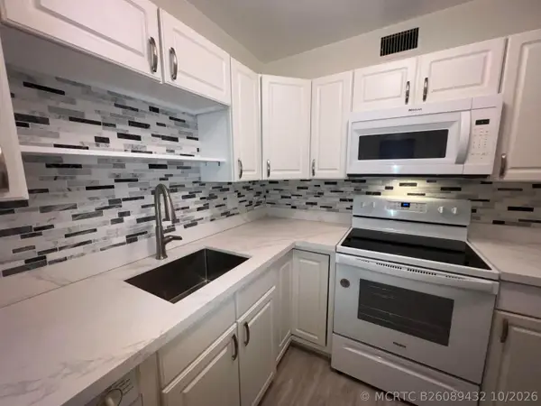 2555 NE 11th Street #508, Fort Lauderdale, FL 33304