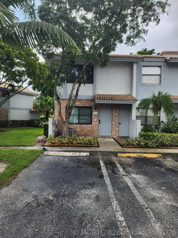 9885 Riverside Drive, Coral Springs, FL 33071