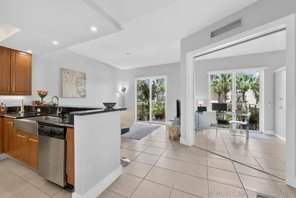 2631 NE 14th Avenue #216, Wilton Manors, FL 33334