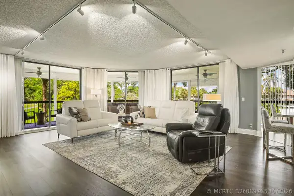 5257 Fountains Drive S #205, Lake Worth, FL 33467