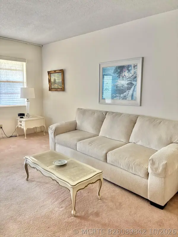 205 Salisbury I, West Palm Beach, FL 33417