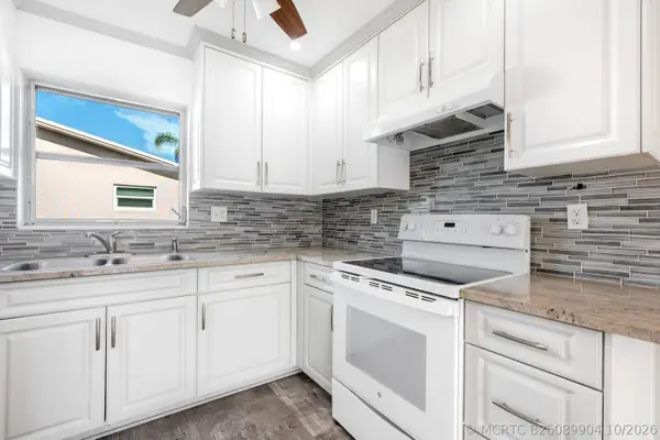 2739 Dudley Drive W #D, West Palm Beach, FL 33415