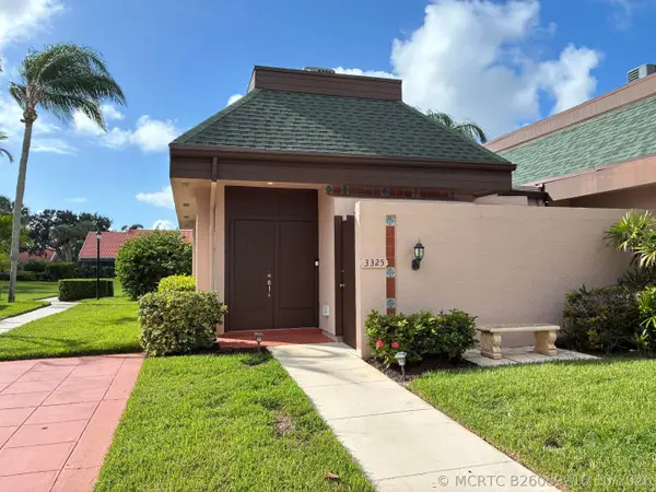 3325 SE La Prado Court, Port St Lucie, FL 34952